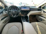 Toyota Camry LE Hybrid 2022